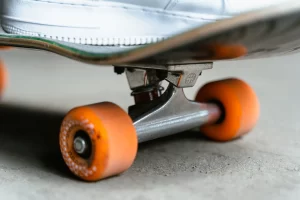 Independent skateboard truck size